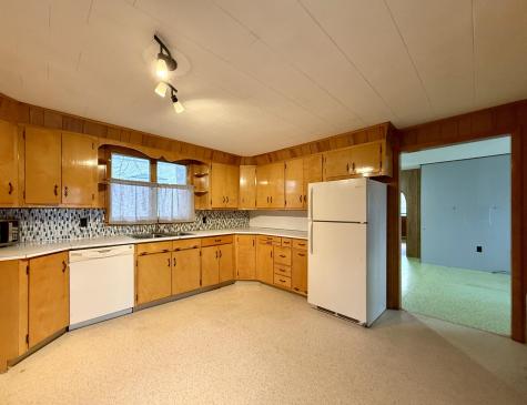 91 Downes Street Calais ME 04619