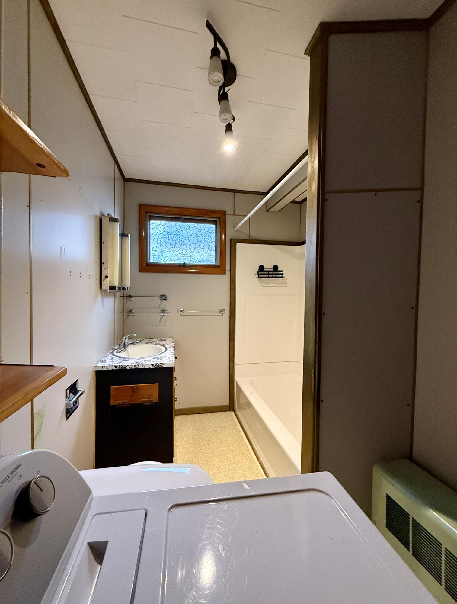 91 Downes Street Calais ME 04619