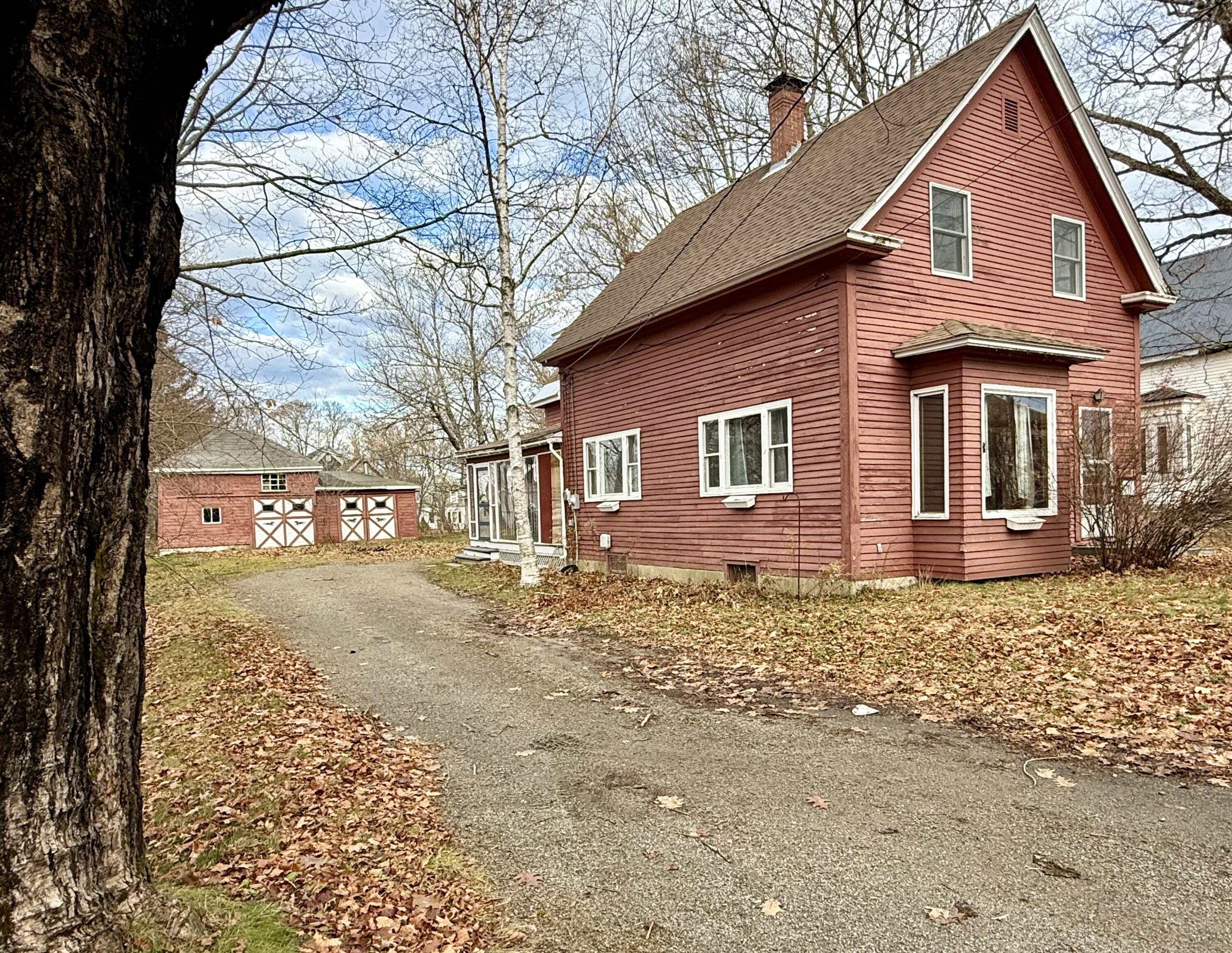 91 Downes Street Calais ME 04619