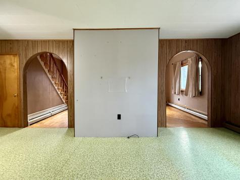 91 Downes Street Calais ME 04619