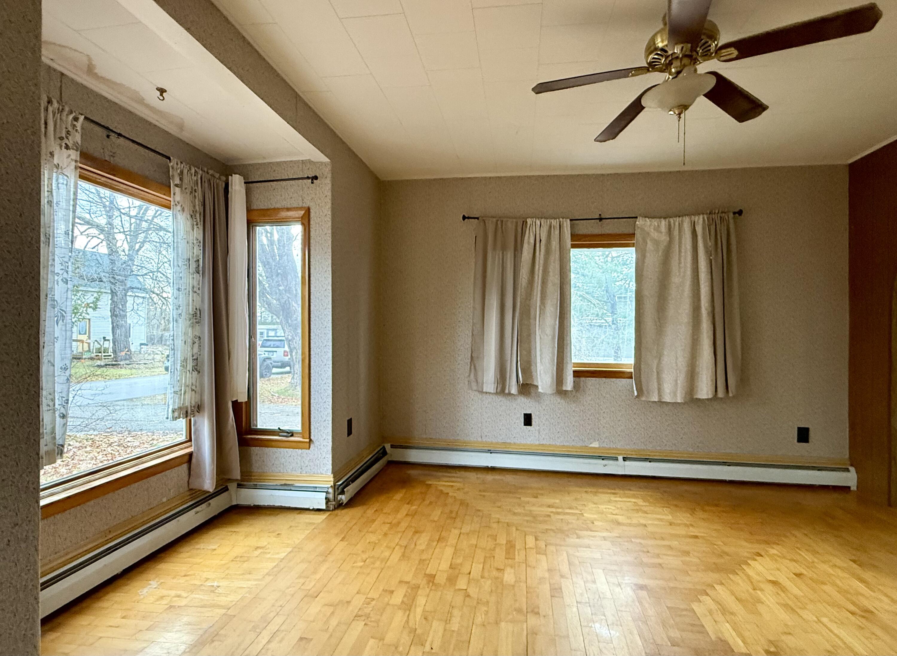 91 Downes Street Calais ME 04619