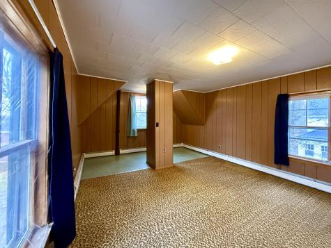 91 Downes Street Calais ME 04619