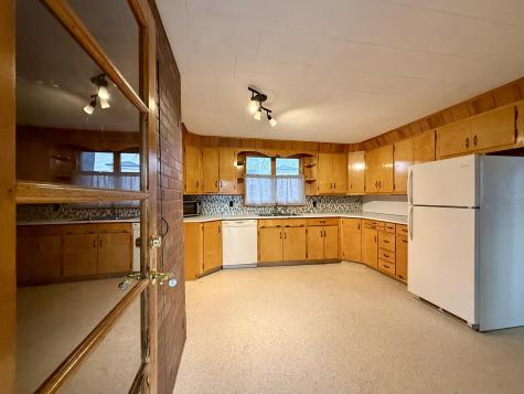 91 Downes Street Calais ME 04619