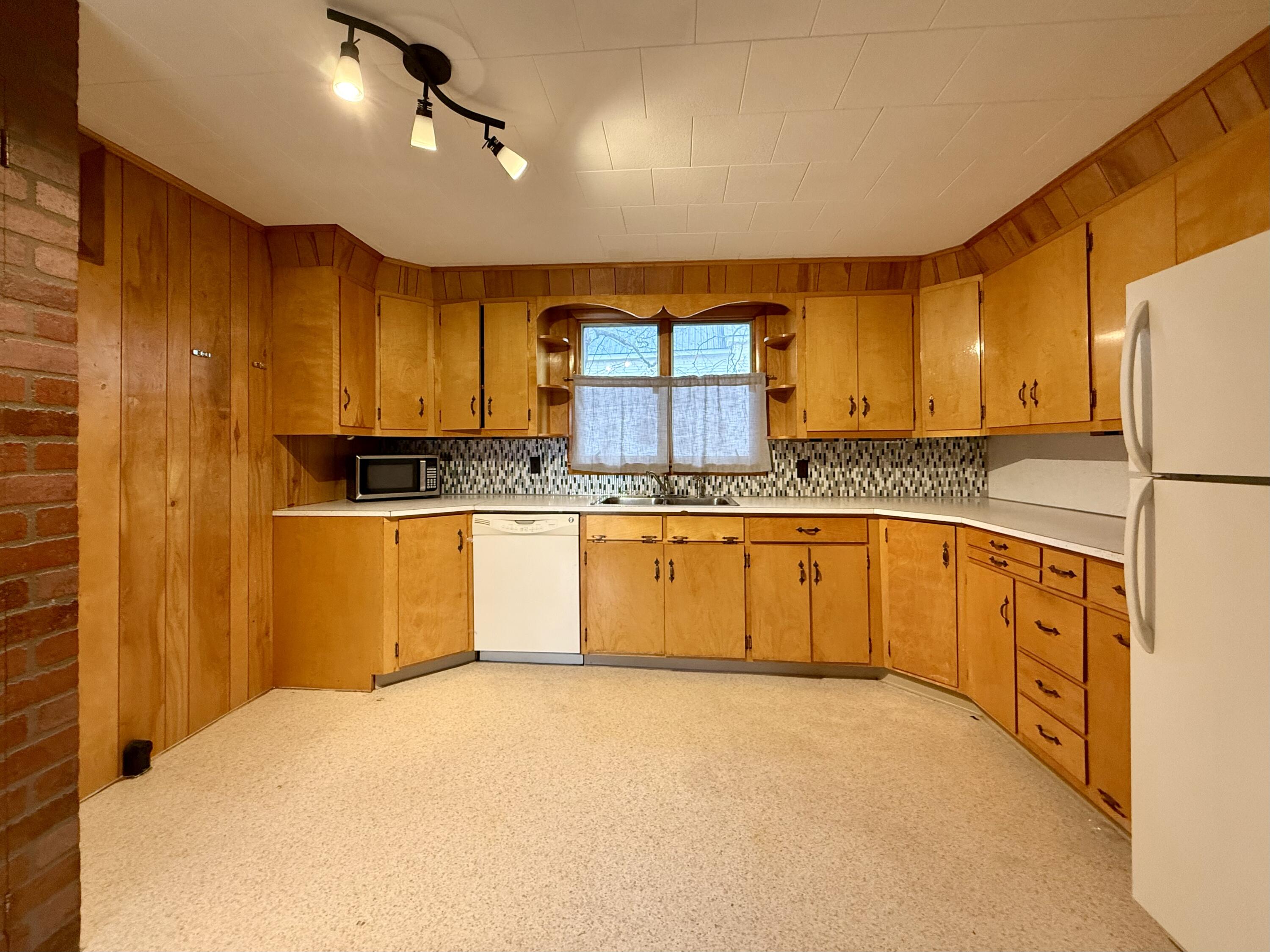 91 Downes Street Calais ME 04619