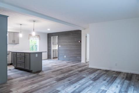 434 Brighton Hill Road Minot ME 04258