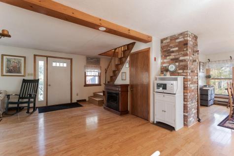 17 Horn Road York ME 03909