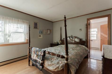 17 Horn Road York ME 03909