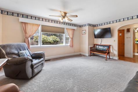 1571 River Road Bucksport ME 04416