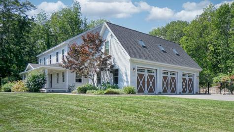 19 Salty Dog Way Falmouth ME 04105