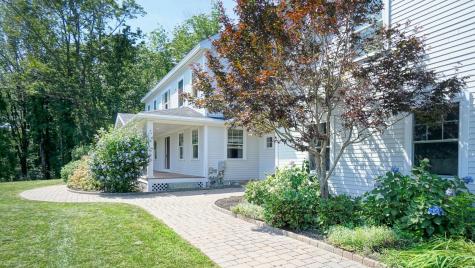 19 Salty Dog Way Falmouth ME 04105