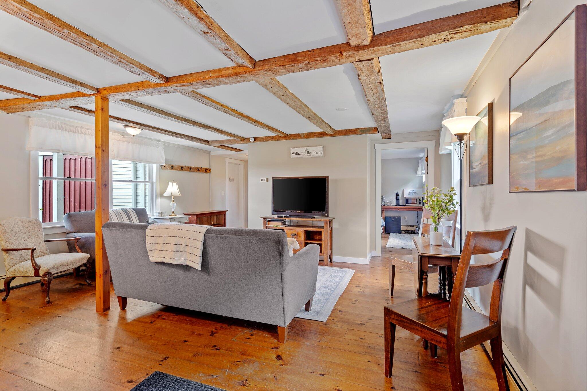 284 Allen Road Pownal ME 04069