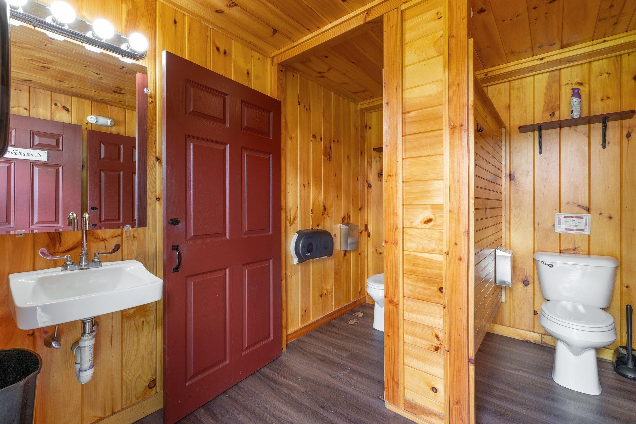 284 Allen Road Pownal ME 04069