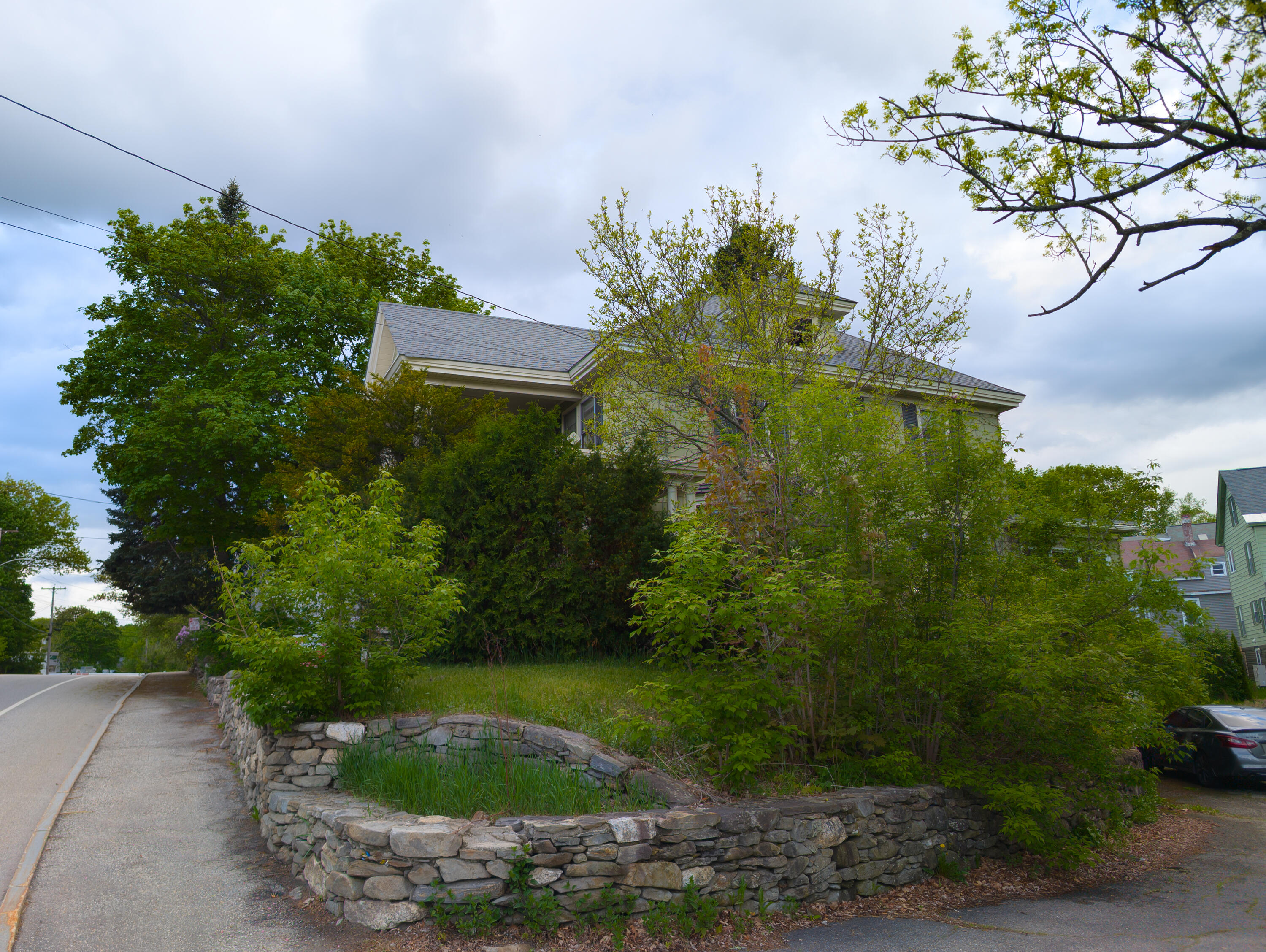 325 Court Street Auburn ME 04210