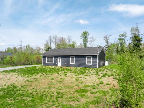 52 Lindsay Drive Levant ME 04456