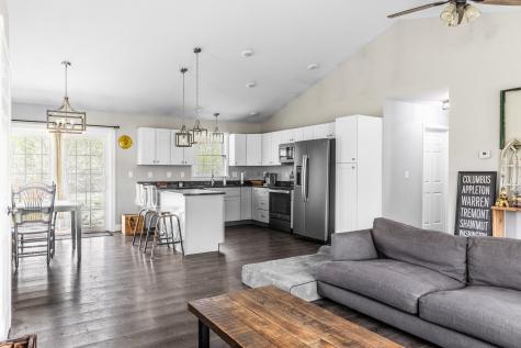 52 Lindsay Drive Levant ME 04456
