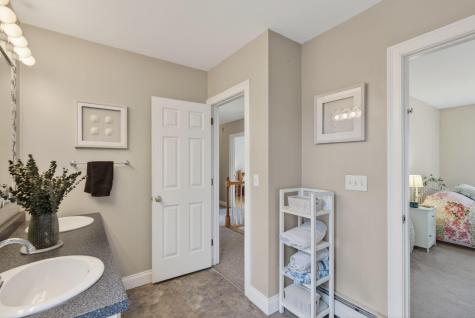 68 Adams Way Freeport ME 04032