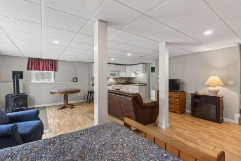 68 Adams Way Freeport ME 04032