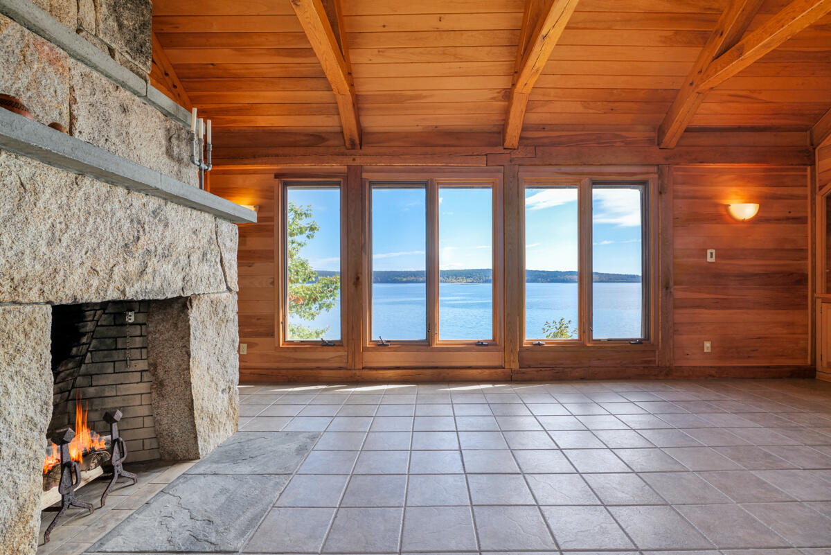 32 Lichen Lane Blue Hill ME 04614