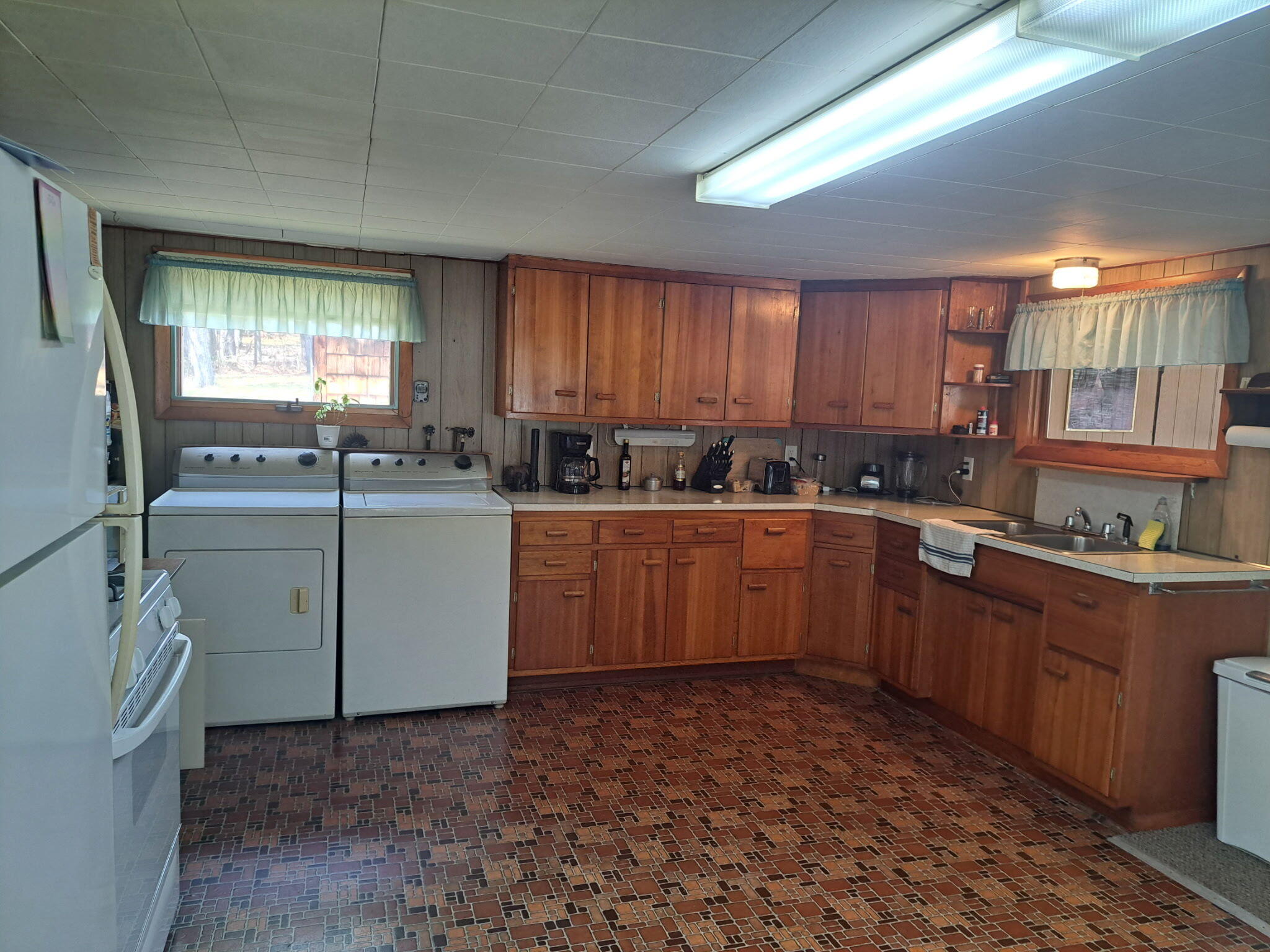 901 N Dexter Road Sangerville ME 04479
