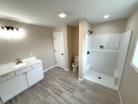 5 Pinewood Drive Windsor ME 04363