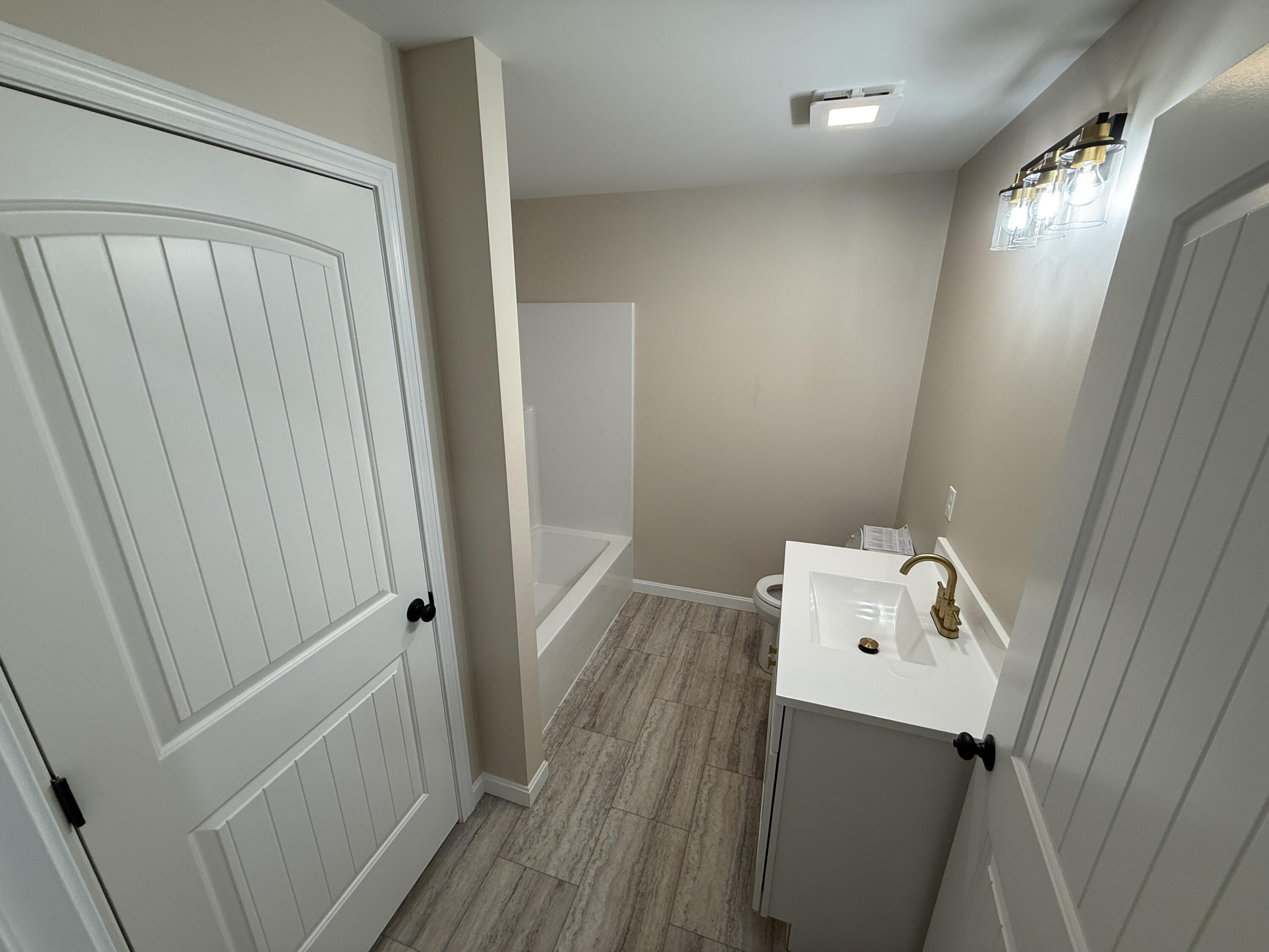 5 Pinewood Drive Windsor ME 04363