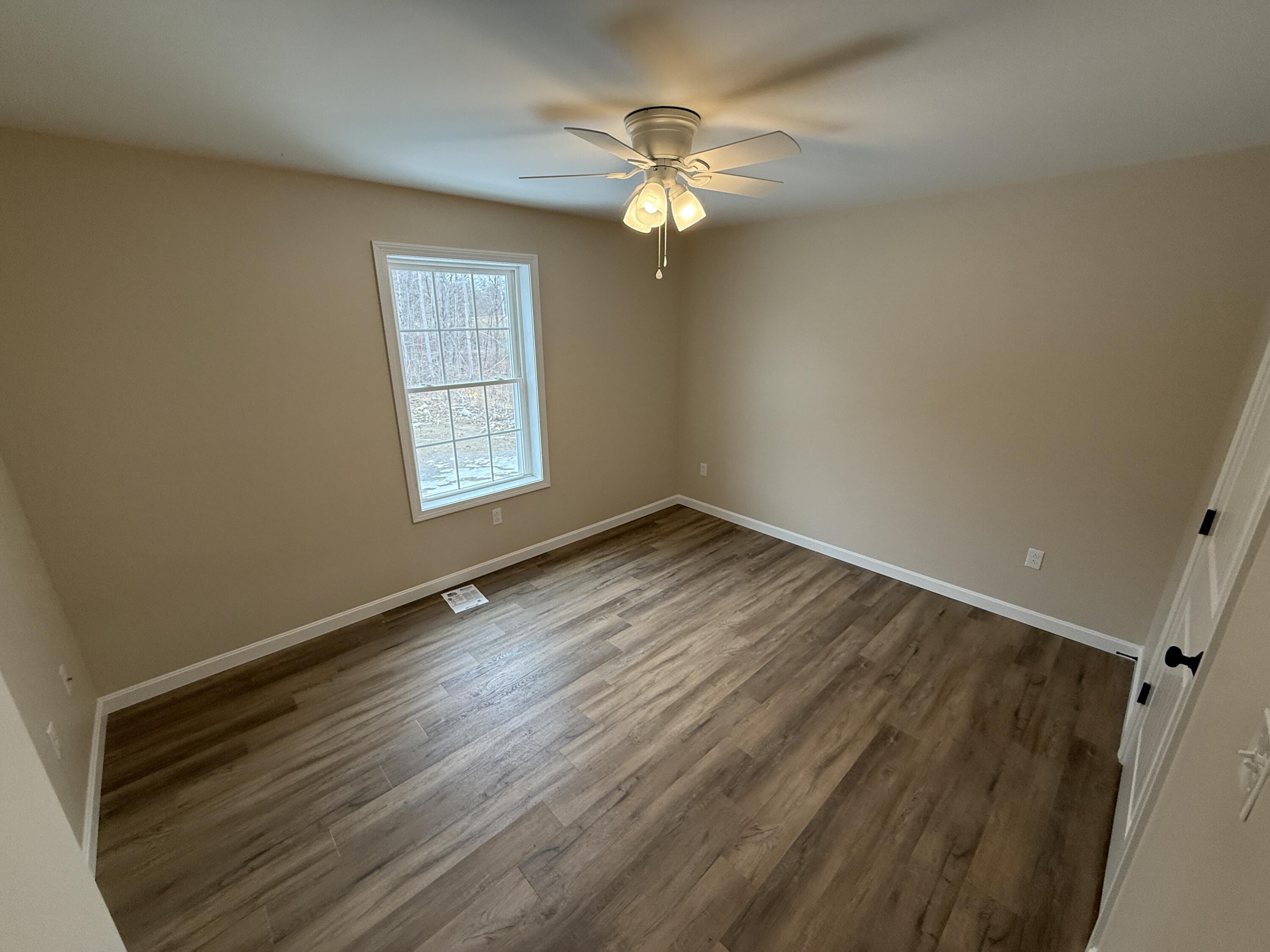 5 Pinewood Drive Windsor ME 04363