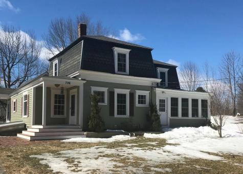 726 W Auburn Road Auburn ME 04210
