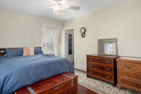 726 W Auburn Road Auburn ME 04210