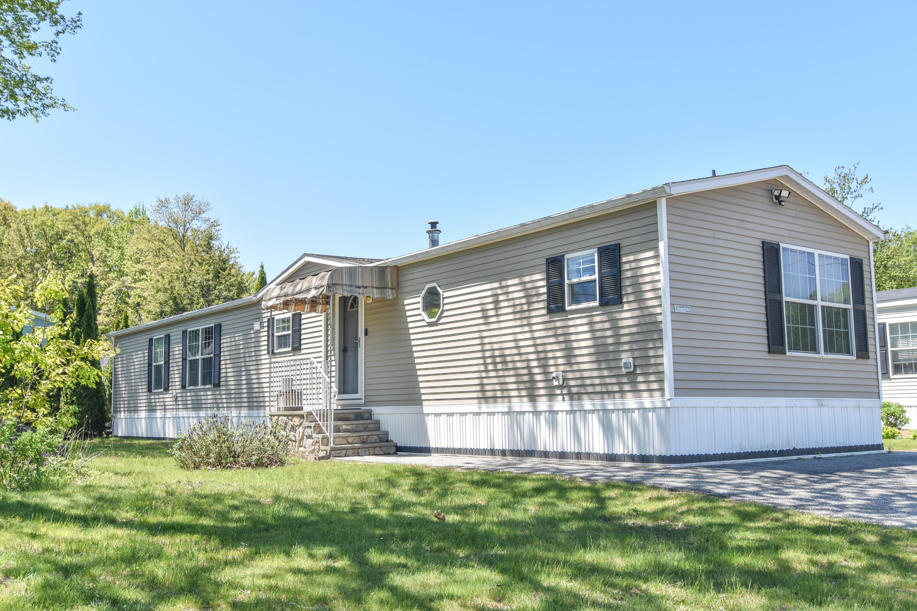 8 Jordan Drive Lisbon ME 04252