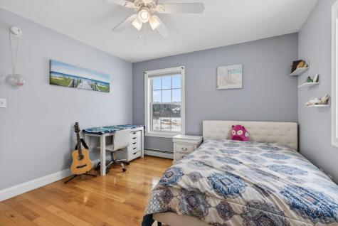 16 Norway Road Gorham ME 04038