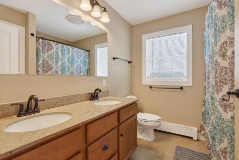 16 Norway Road Gorham ME 04038