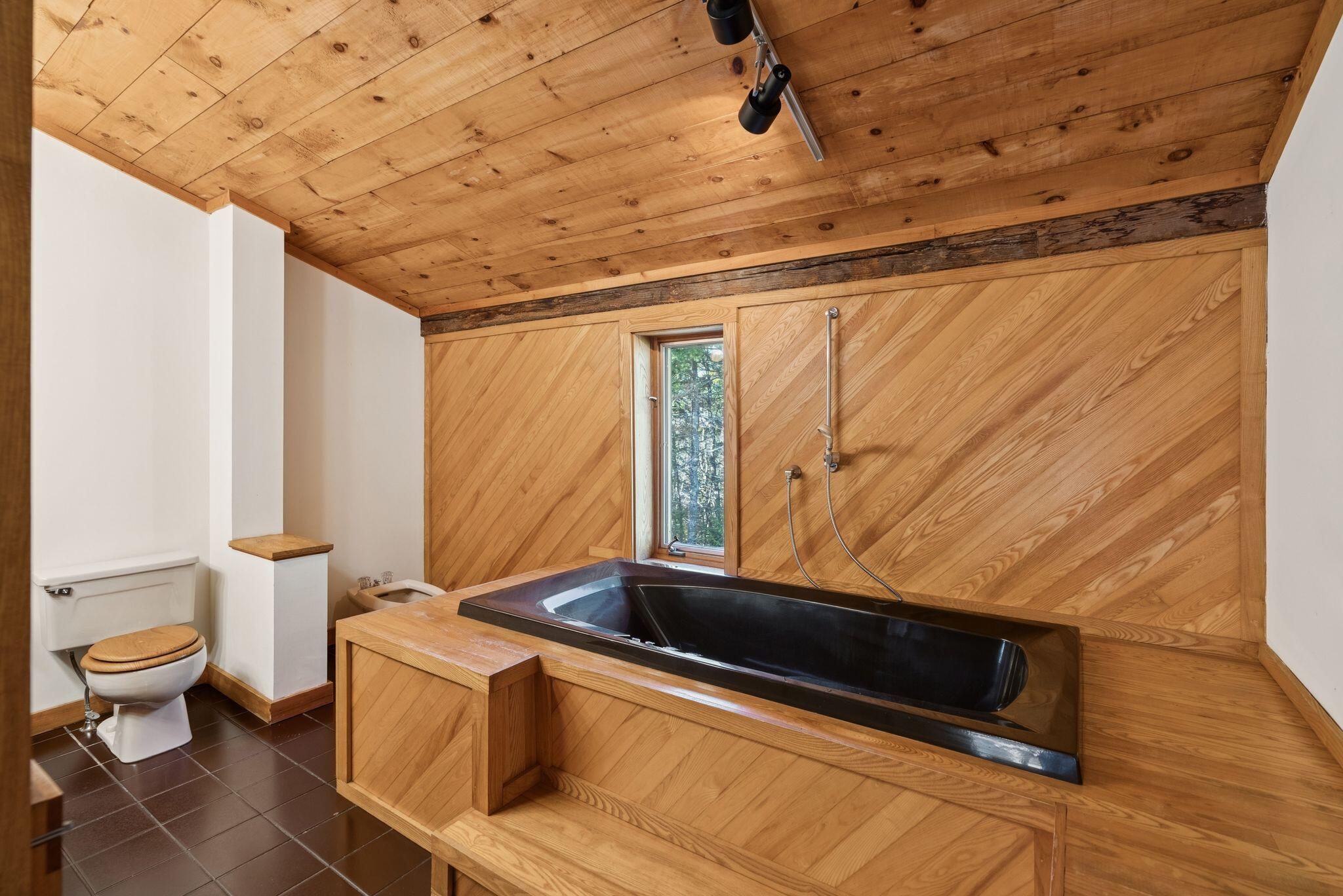 136 Bethel Point Road Harpswell ME 04079