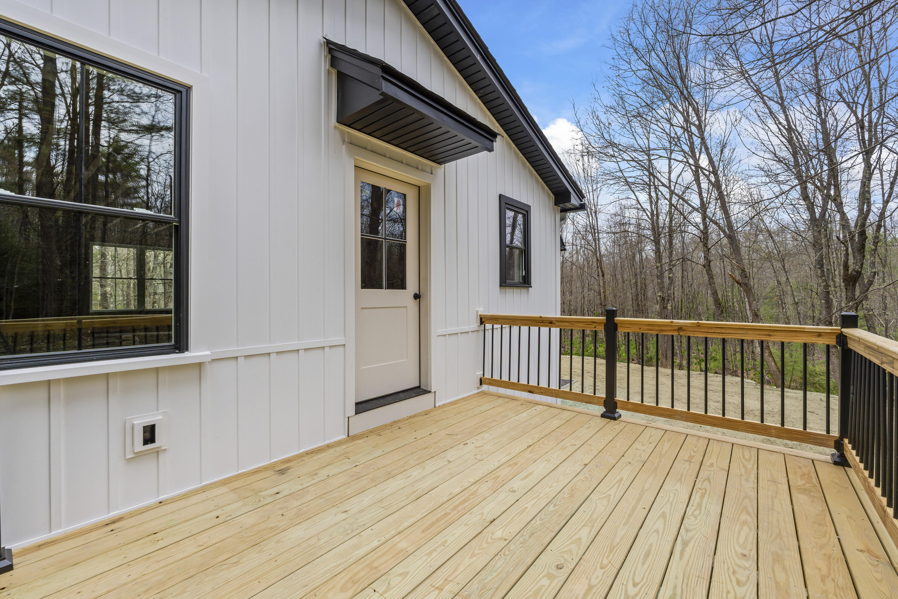 466 Lebanon Road North Berwick ME 03906
