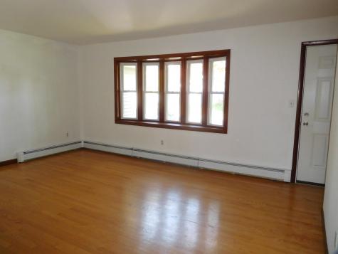 8 Surry Lane Lewiston ME 04240