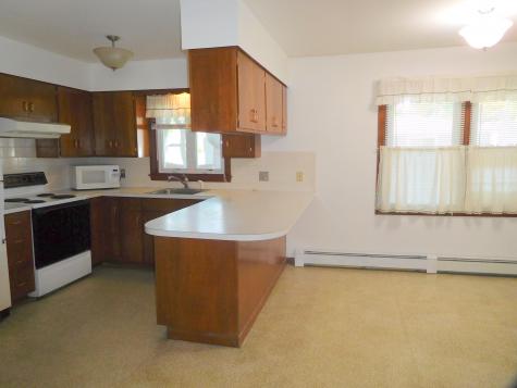 8 Surry Lane Lewiston ME 04240