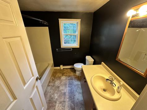 13 Owen Street Lewiston ME 04240