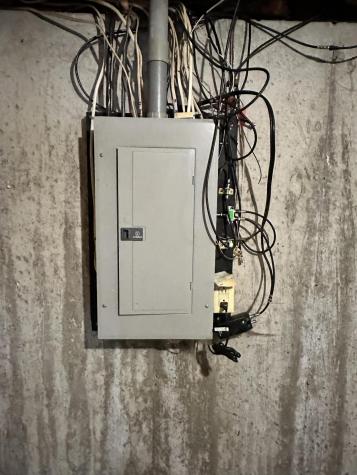 13 Owen Street Lewiston ME 04240