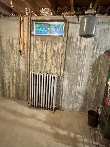 13 Owen Street Lewiston ME 04240