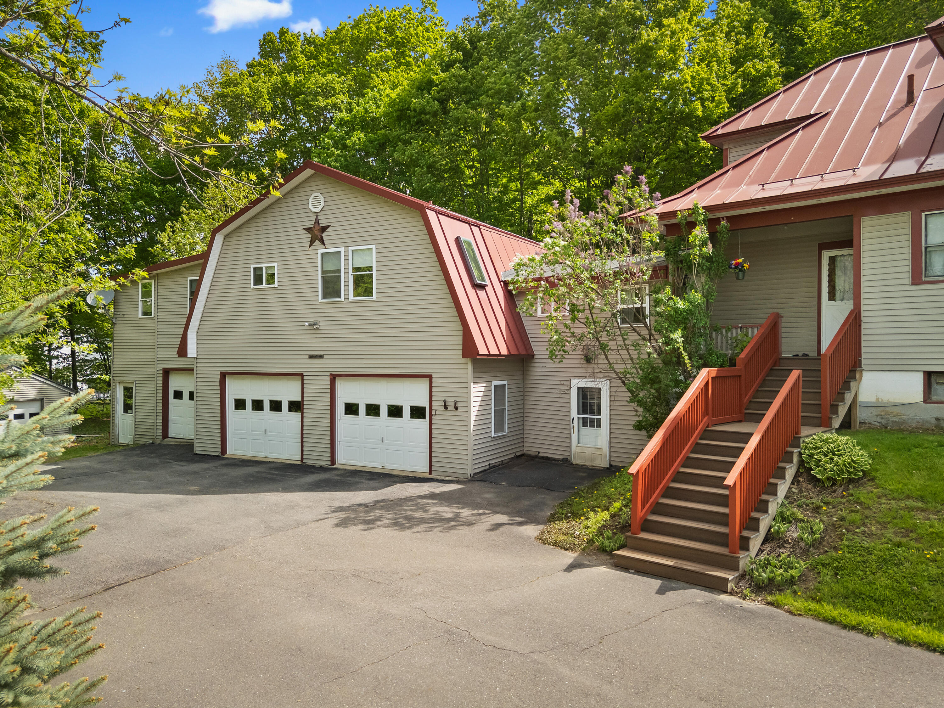 28 Main Street Hill Dexter ME 04930