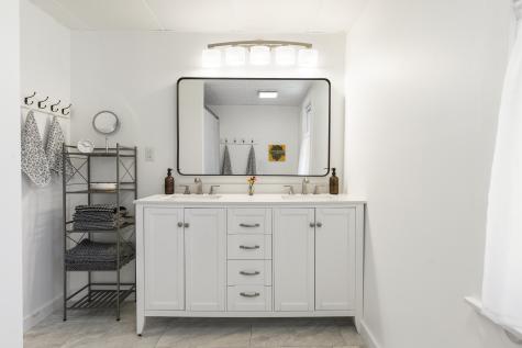 44 King Phillips Trail Boothbay ME 04544