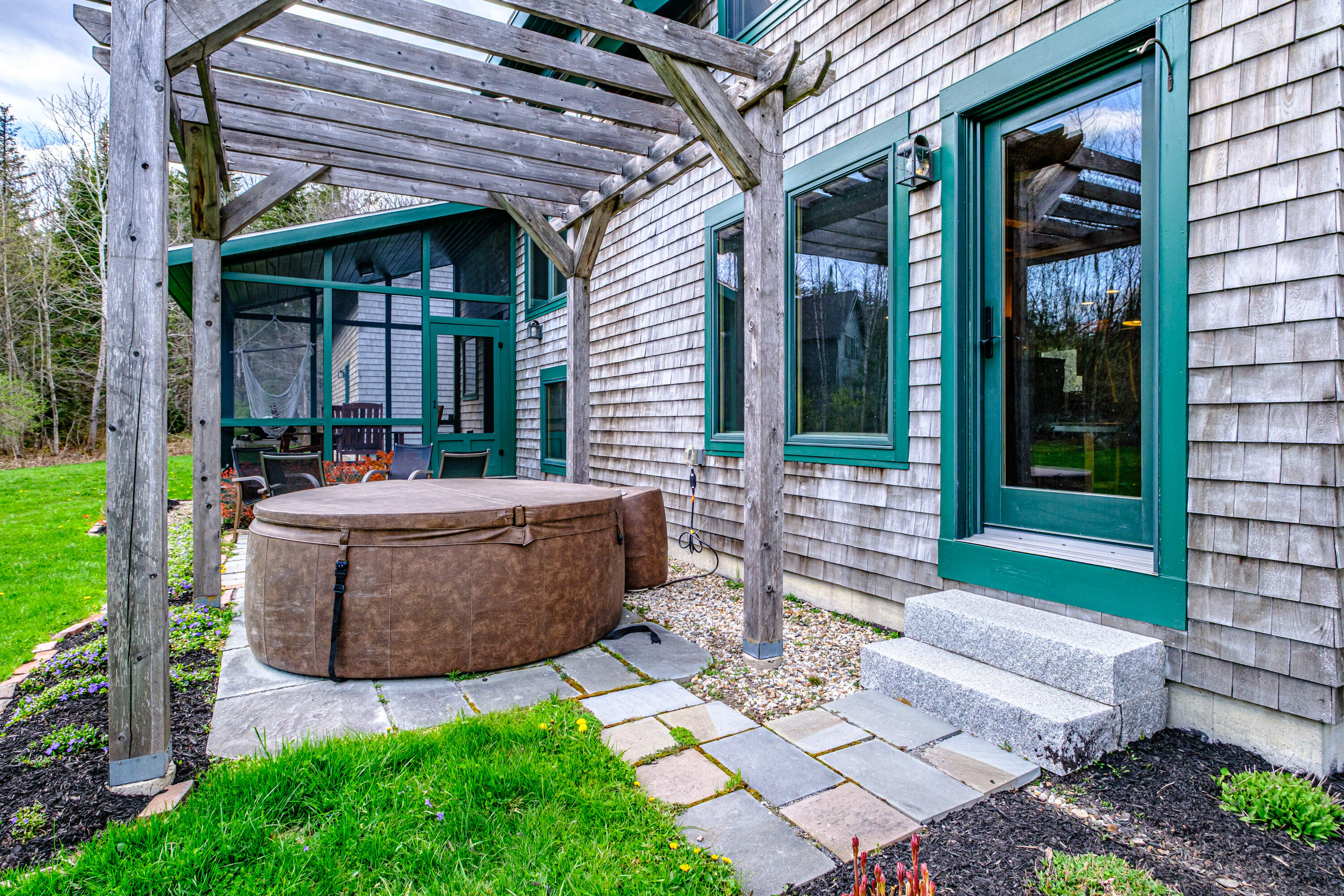 28 Cortland Road Freeport ME 04032