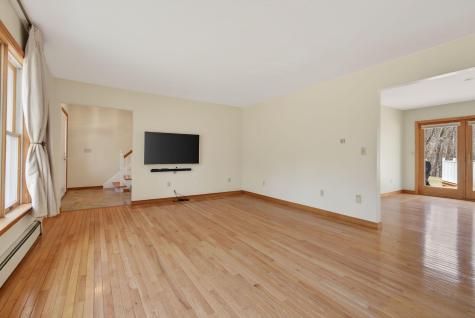 63 Youngs Lane Phippsburg ME 04562