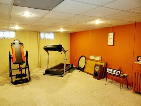 6 Donnelly Street Lewiston ME 04240