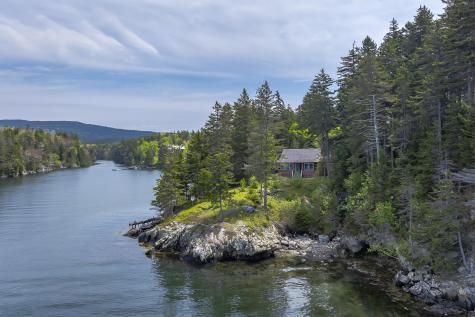 86 Captains Quarters Road Tremont ME 04674