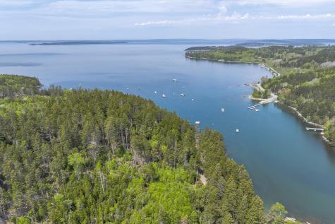 86 Captains Quarters Road Tremont ME 04674