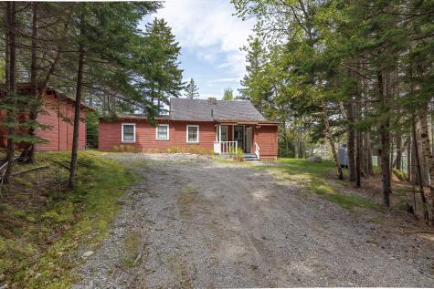86 Captains Quarters Road Tremont ME 04674