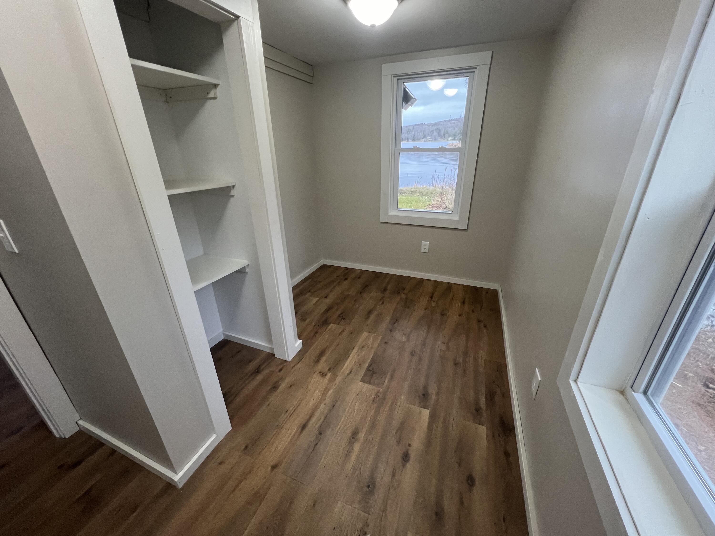 39 Mackenzie Avenue Lincoln ME 04457