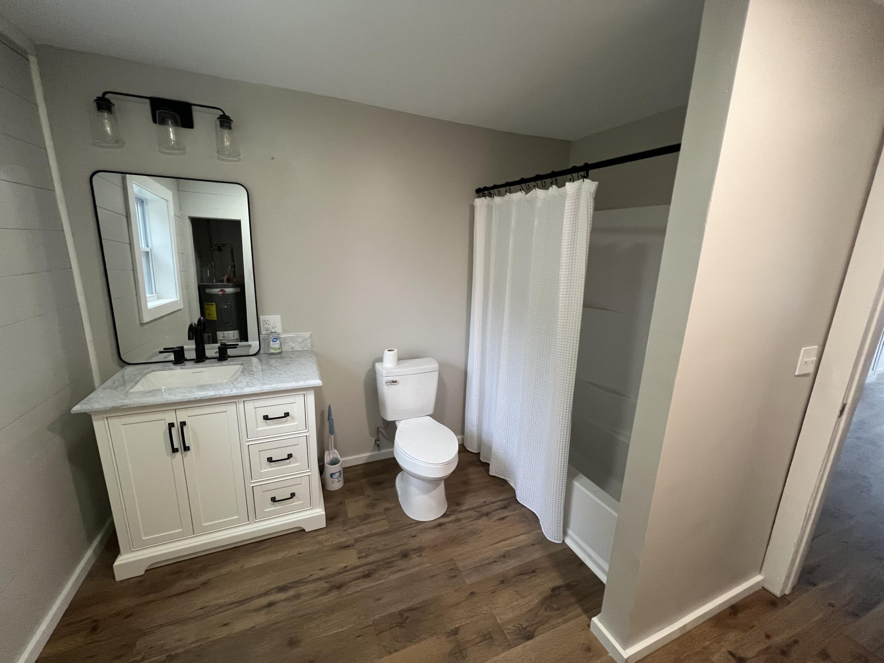 39 Mackenzie Avenue Lincoln ME 04457