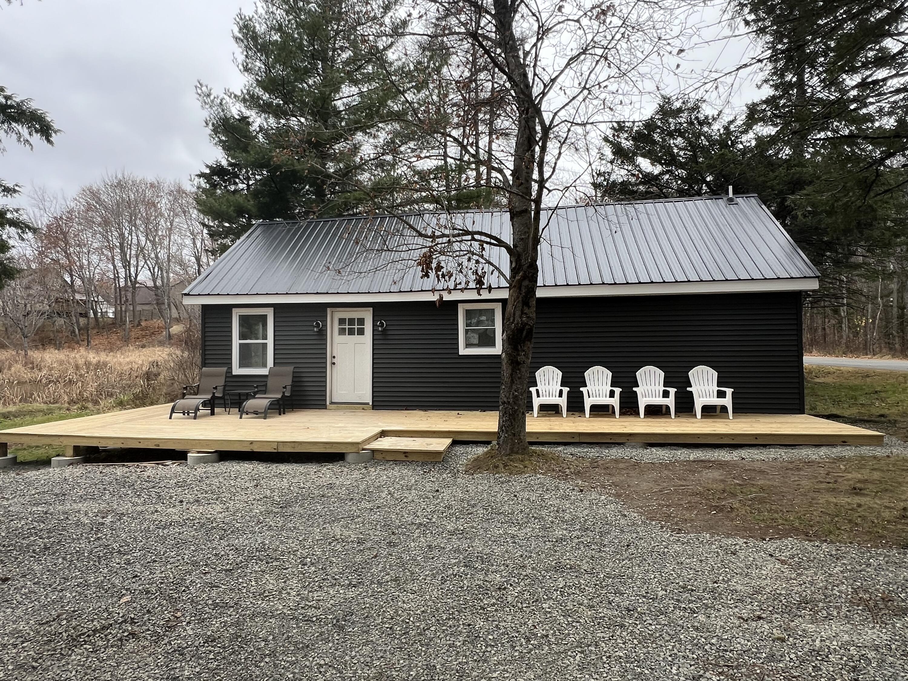 39 Mackenzie Avenue Lincoln ME 04457