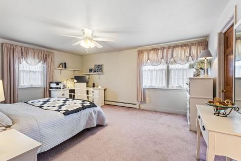16 Richard Road Gorham ME 04038